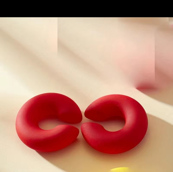 Chunky Earcuff Red Color 1 Pair - Picture 1 of 4